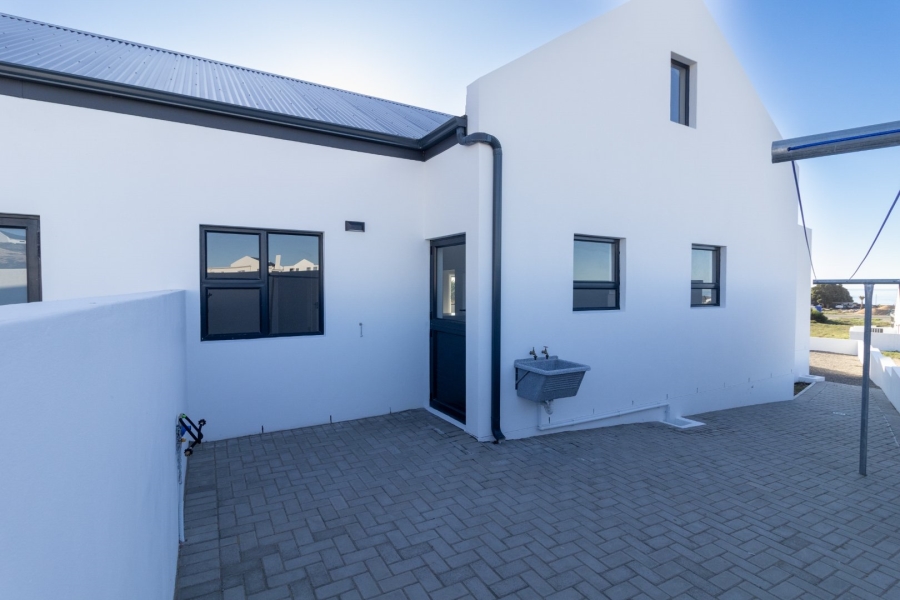 4 Bedroom Property for Sale in Da Gama Bay Western Cape